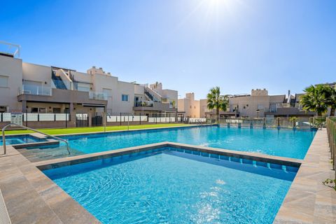 Villa i Torrevieja, Alicante, Torrevieja - € 284.000 | Ref: 748870 - foto 29