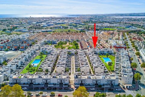 Villa i Torrevieja, Alicante, Torrevieja - € 284.000 | Ref: 748870 - foto 35