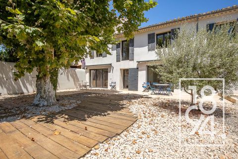 Villa i Marseille, Bouches-du-Rhone, Marseille - € 830.000 | Ref: EEKF-483-H32 - foto 2