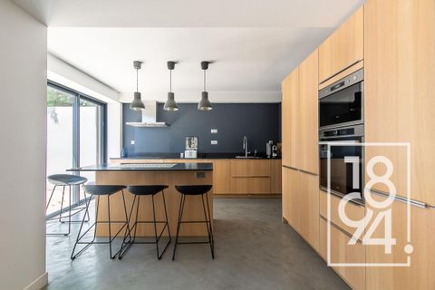 Villa i Marseille, Bouches-du-Rhone, Marseille - € 830.000 | Ref: EEKF-483-H32 - foto 7