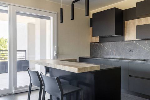 Lejlighed i Biassono, Monza and Brianza, Biassono - € 510.000 | Ref: 37749 - foto 7