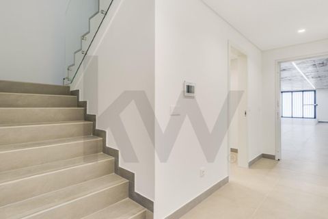Villa i Almada, Setubal, Almada - € 1.690.000 | Ref: KWPT-024523 - foto 46