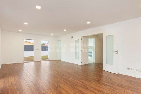 Villa i Cascais, Lisbon, Cascais - € 1.250.000 | Ref: PROP-005928 - foto 1