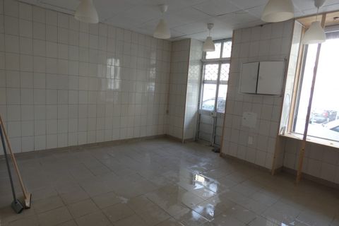 Erhvervsejendom i Amadora, Lisbon, Amadora - € 206.000 | Ref: 001.097.002 - foto 1