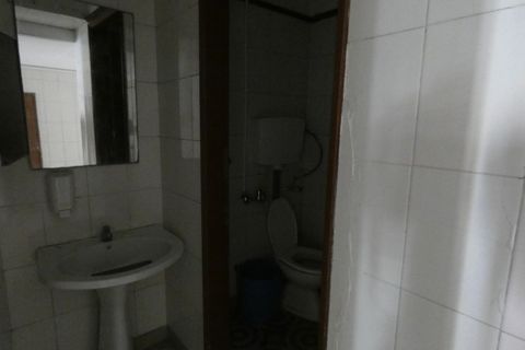 Erhvervsejendom i Amadora, Lisbon, Amadora - € 206.000 | Ref: 001.097.002 - foto 10