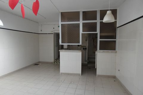 Erhvervsejendom i Amadora, Lisbon, Amadora - € 206.000 | Ref: 001.097.002 - foto 18
