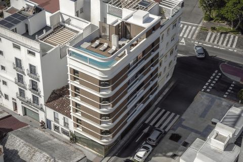 Leilighet i Estepona, Malaga, Estepona - € 699 000 | Ref: R5299612 - foto 2