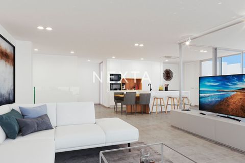 Villa a Adeje, Tenerife, Adeje - € 1.749.000 | Ref: 1056 - foto 15