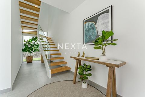 Villa a Adeje, Tenerife, Adeje - € 1.749.000 | Ref: 1056 - foto 23