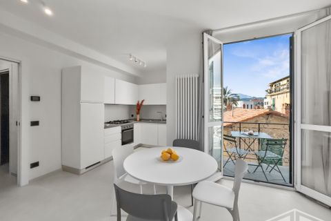 Leilighet i Bordighera, Imperia, Bordighera - € 435 000 | Ref: AG-DOM 3420 - foto 12