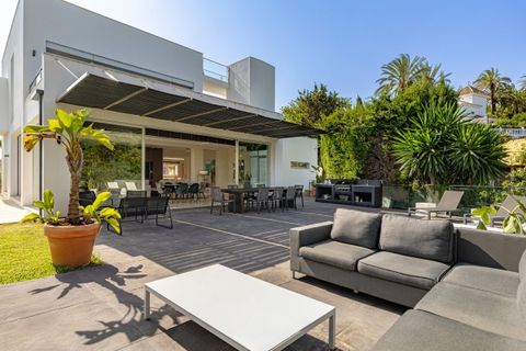 Villa a Marbella, Malaga, Marbella - € 2.395.000 | Ref: NEWV9135 - foto 25