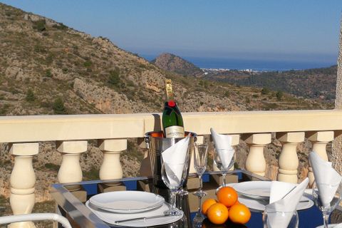 Villa a Pedreguer, Alicante, Pedreguer - € 1.495/mes | Ref: VillaBuenavista - foto 4