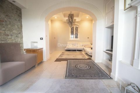 Villa a Prato, Prato, Prato - € 1.300.000 | Ref: DC1.3 - TAVOLA - foto 3