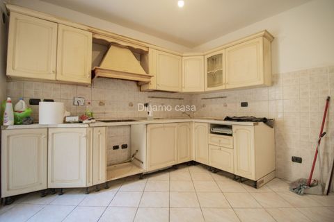 Villa a Prato, Prato, Prato - € 196.000 | Ref: DC196 TAVOLA - foto 2