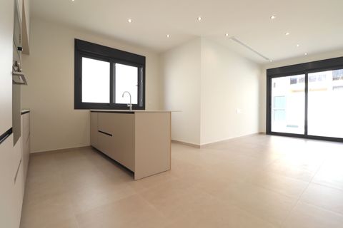 Villa a Heredades, Alicante, Heredades - € 359.900 | Ref: VRE KR1823 - foto 8
