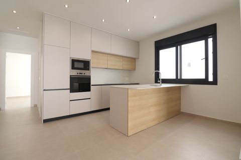 Villa a Heredades, Alicante, Heredades - € 359.900 | Ref: VRE KR1823 - foto 9