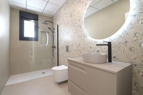 Villa a Heredades, Alicante, Heredades - € 359.900 | Ref: VRE KR1823 - foto 14