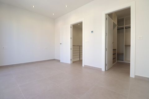 Villa a Heredades, Alicante, Heredades - € 359.900 | Ref: VRE KR1823 - foto 23