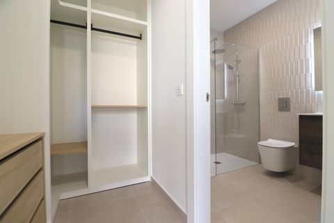 Villa a Heredades, Alicante, Heredades - € 359.900 | Ref: VRE KR1823 - foto 24