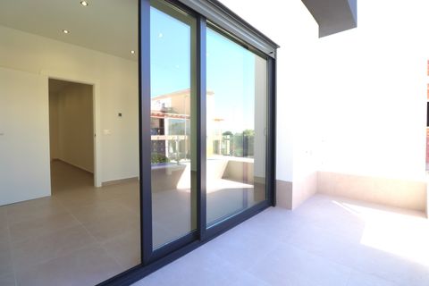 Villa a Heredades, Alicante, Heredades - € 359.900 | Ref: VRE KR1823 - foto 26