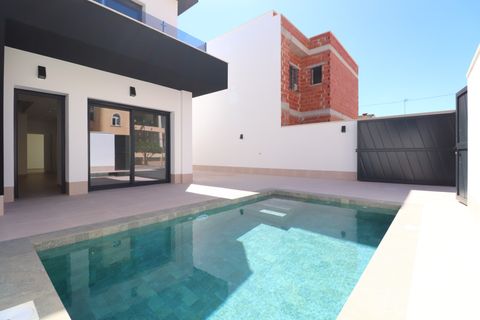 Villa a Heredades, Alicante, Heredades - € 359.900 | Ref: VRE KR1823 - foto 28