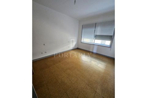 Apartament a Aveiro, Aveiro, Aveiro - € 1.000/mes | Ref: PRT253 - foto 9