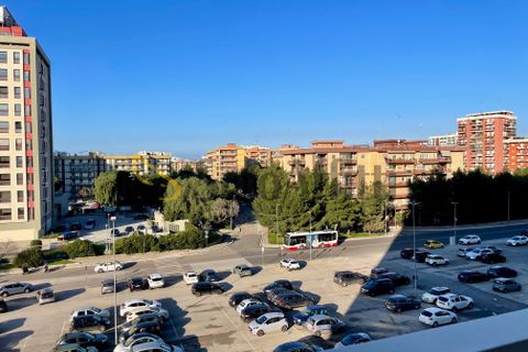 Apartament a Bari, Bari, Bari - € 1.100/mes | Ref: AA2588 - foto 17