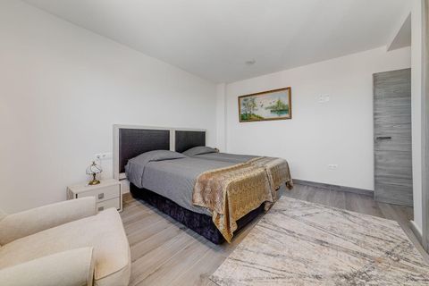 Villa a Torrevieja, Alicante, Torrevieja - € 1.275.000 | Ref: MLSC9796614/13477 - foto 18
