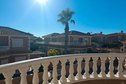 Villa a Torrevieja, Alicante, Torrevieja - € 360.000 | Ref: MLSC6110871/13477 - foto 4