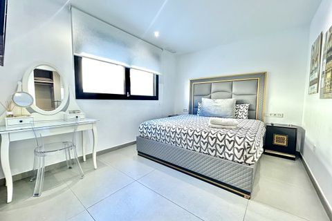 Villa i Los Balcones, Alicante, Los Balcones - € 849.950 | Ref: 764135 - foto 13