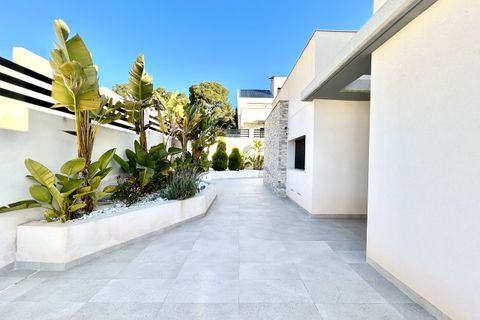 Villa i Los Balcones, Alicante, Los Balcones - € 849.950 | Ref: 764135 - foto 41