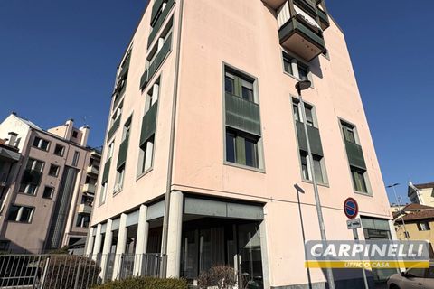Erhvervsejendom i Desio, Monza and Brianza, Desio - € 70.000 | Ref: 204 - foto 13