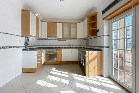Lejlighed i Seixal, Setubal, Seixal - € 350.000 | Ref: C0191-01591 - foto 2