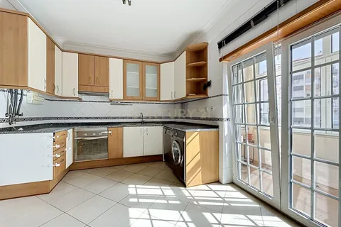 Lejlighed i Seixal, Setubal, Seixal - € 350.000 | Ref: C0191-01591 - foto 3