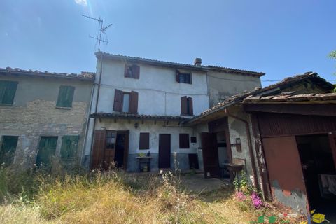 Byhus i Medesano, Parma, Medesano - € 40.000 | Ref: usn890-1 - foto 2