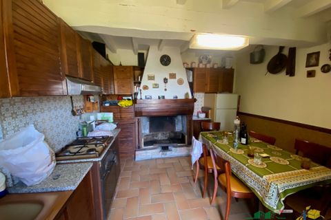 Byhus i Medesano, Parma, Medesano - € 40.000 | Ref: usn890-1 - foto 6
