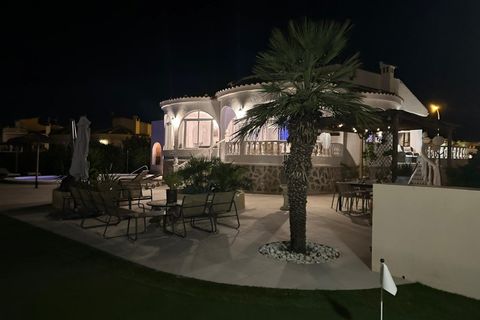 Villa i Torrevieja, Alicante, Torrevieja - € 645.000 | Ref: CLDCBE-43562 - foto 17