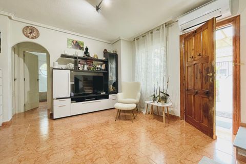 Villa i Punta Prima, Alicante, Punta Prima - € 199.999 | Ref: R11874 - foto 19