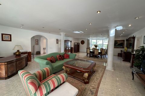Villa i Marbesa, Malaga, Marbesa - € 1.800.000 | Ref: R5304679 - foto 3