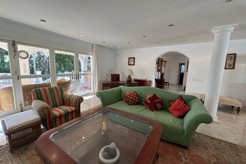 Villa i Marbesa, Malaga, Marbesa - € 1.800.000 | Ref: R5304679 - foto 9