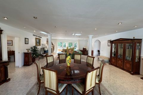 Villa i Marbesa, Malaga, Marbesa - € 1.800.000 | Ref: R5304679 - foto 11