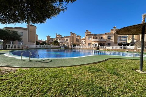 Villa a Orihuela, Alicante, Orihuela - € 260.000 | Ref: B-3467 - foto 2