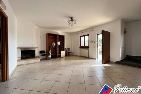 Villa a Fondi, Latina, Fondi - € 435.000 | Ref: V600RM - foto 5
