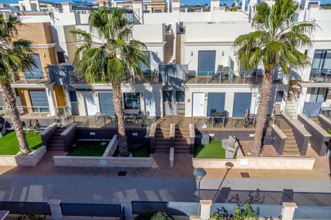 Rækkehus i Orihuela Costa, Alicante, Orihuela Costa - € 299.000 | Ref: AM-02171/8919 - foto 3