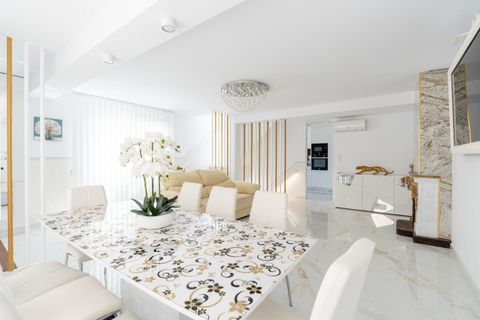 Villa a Torrevieja, Alicante, Torrevieja - € 529.000 | Ref: MLSC2109783/13477 - foto 2
