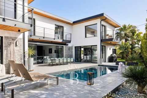Villa i Anglet, Pyrenees-Atlantiques, Anglet - € 2.498.000 | Ref: M1818 - foto 4