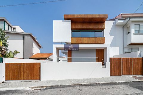 Byhus i Vila Nova de Gaia, Porto, Vila Nova de Gaia - € 980.000 | Ref: MS244. - foto 1