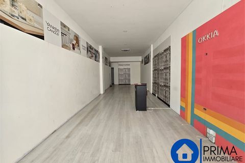 L'establiment comercial a Terni, Terni, Terni - € 1.000/mes | Ref: UDR-2069 - foto 4