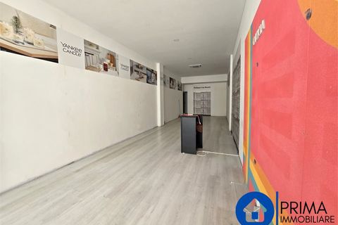 L'establiment comercial a Terni, Terni, Terni - € 1.000/mes | Ref: UDR-2069 - foto 5