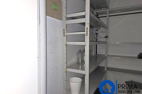 L'establiment comercial a Terni, Terni, Terni - € 1.000/mes | Ref: UDR-2069 - foto 11